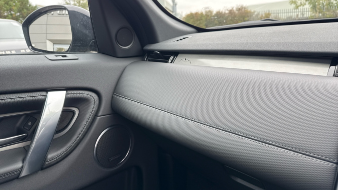 Land Rover Discovery Sport 1.5 P270e Landmark 5dr Auto [5 Seat] Station Wagon - Image 26